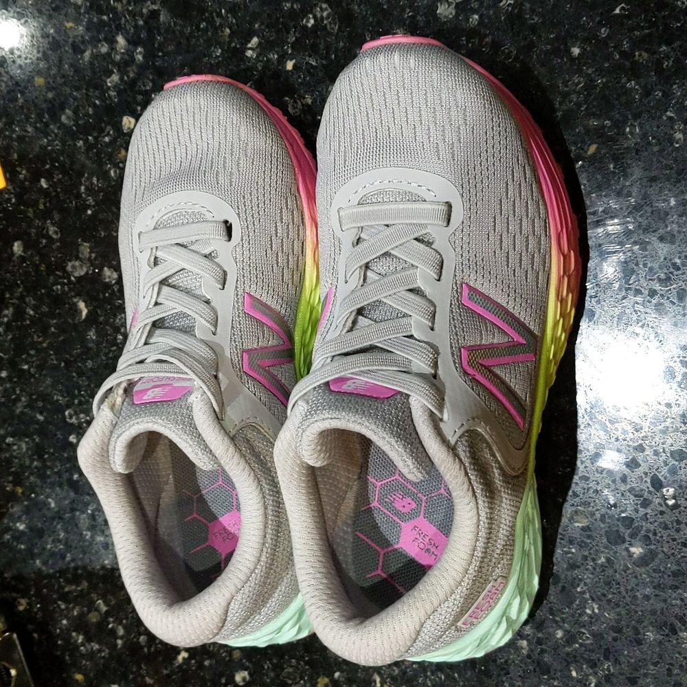 New Balance little girls shoes brand new